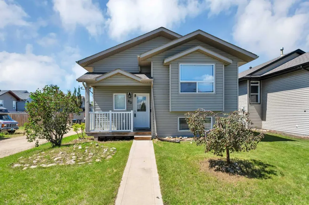 80 Hinshaw Drive Sylvan Lake AB T4S 2P1