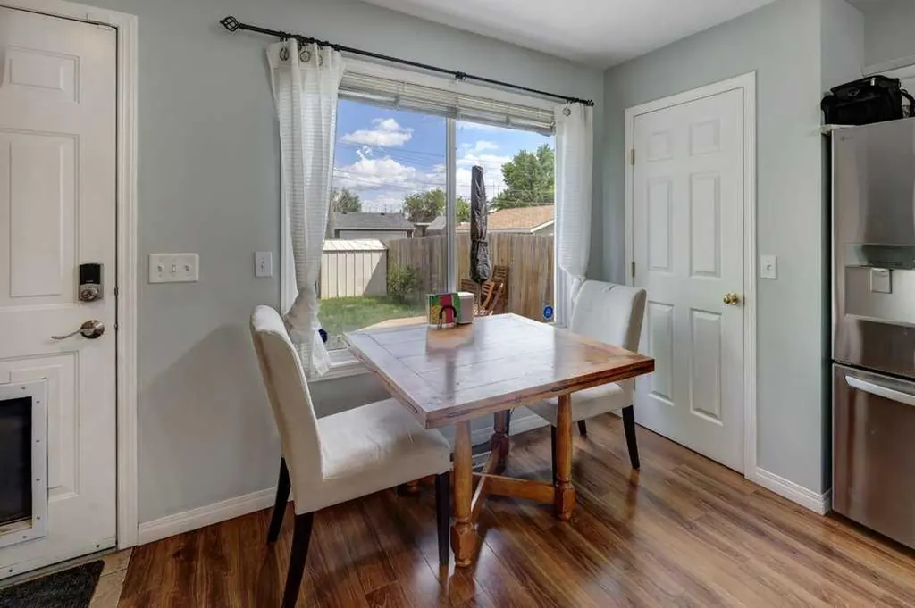 8034 24 Street SE Calgary AB T2C 0Z3