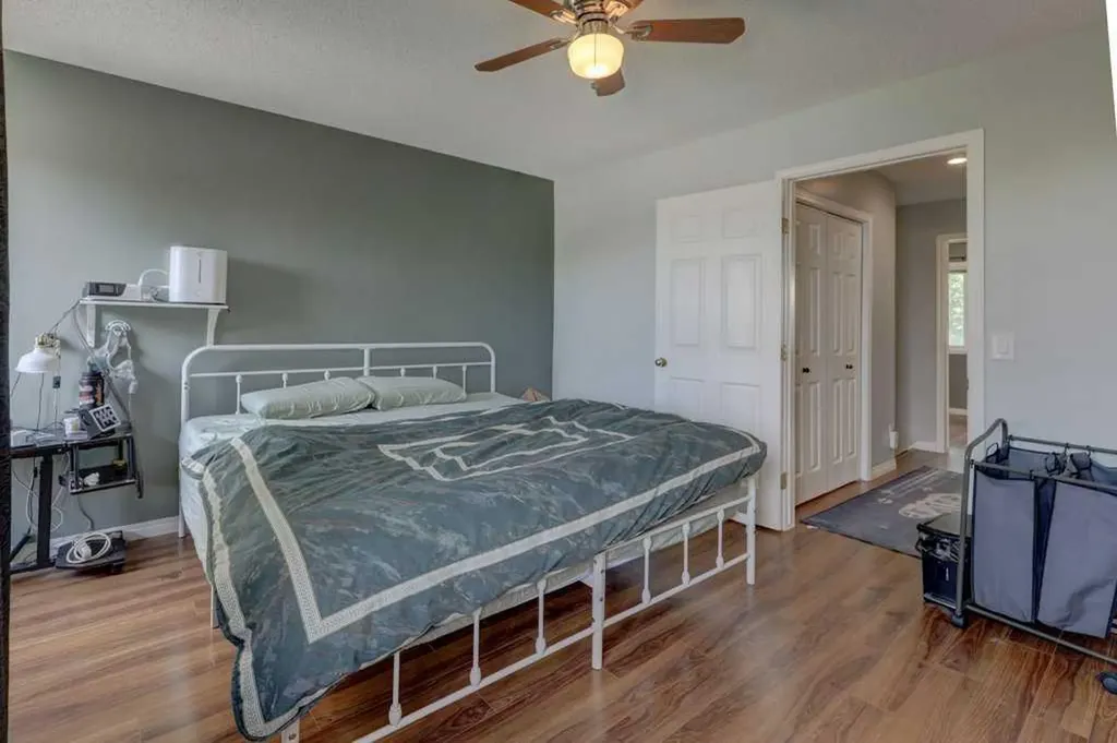 8034 24 Street SE Calgary AB T2C 0Z3