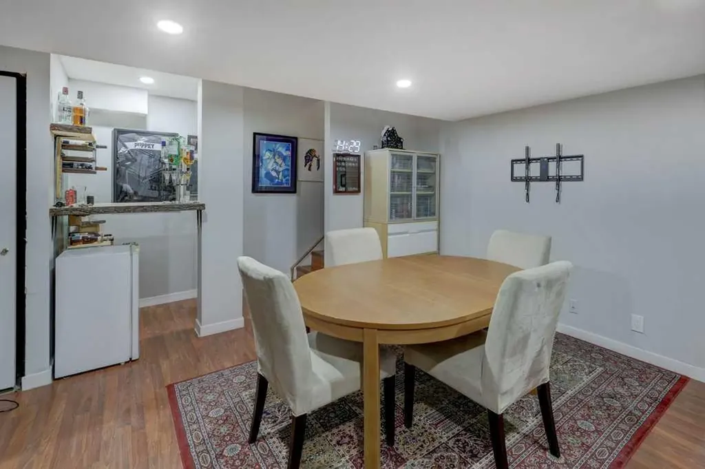 8034 24 Street SE Calgary AB T2C 0Z3