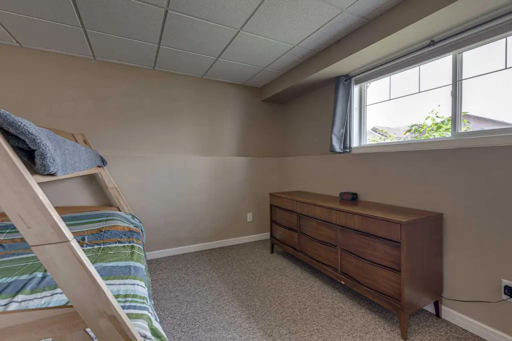 74 Mackenzie Crescent Lacombe AB T4L 0B3