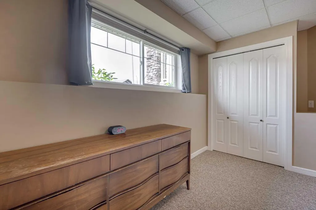 74 Mackenzie Crescent Lacombe AB T4L 0B3