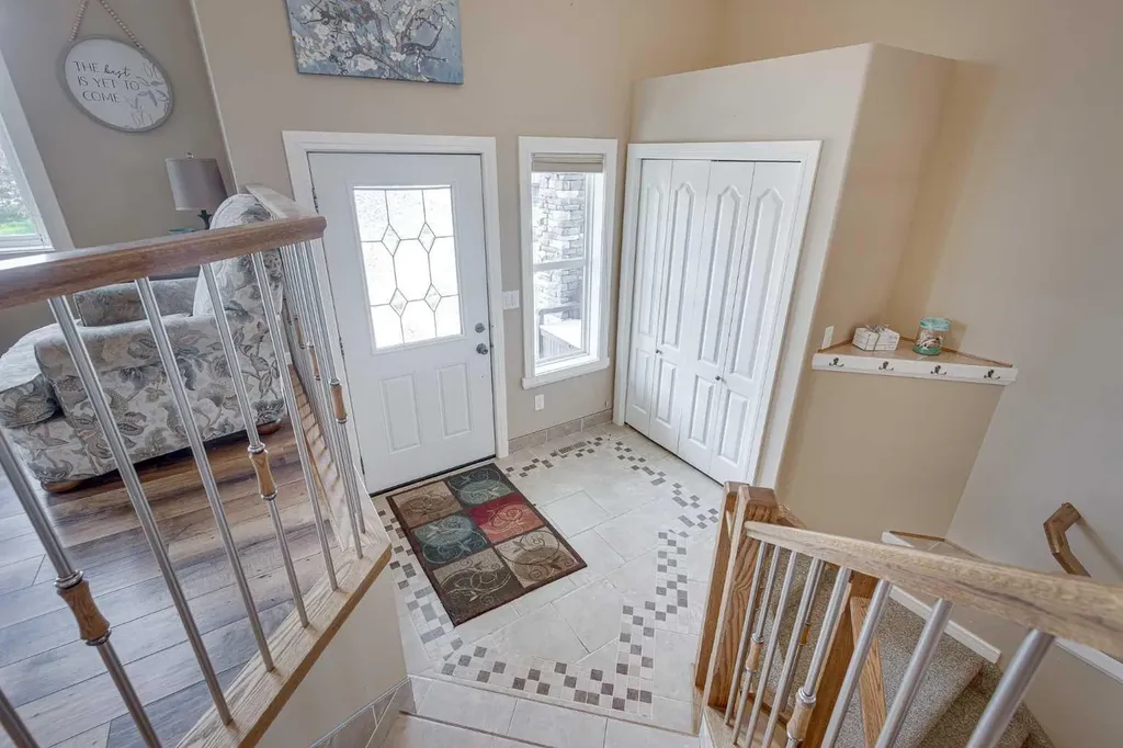 74 Mackenzie Crescent Lacombe AB T4L 0B3