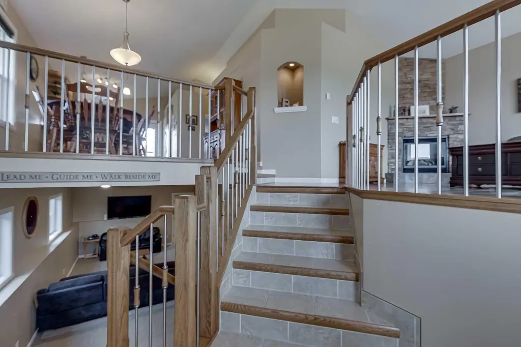 74 Mackenzie Crescent Lacombe AB T4L 0B3