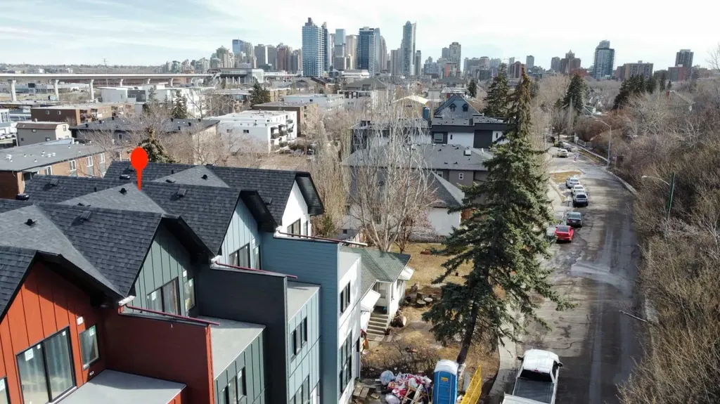 2020 12 Avenue SW Calgary AB T3C 0S1