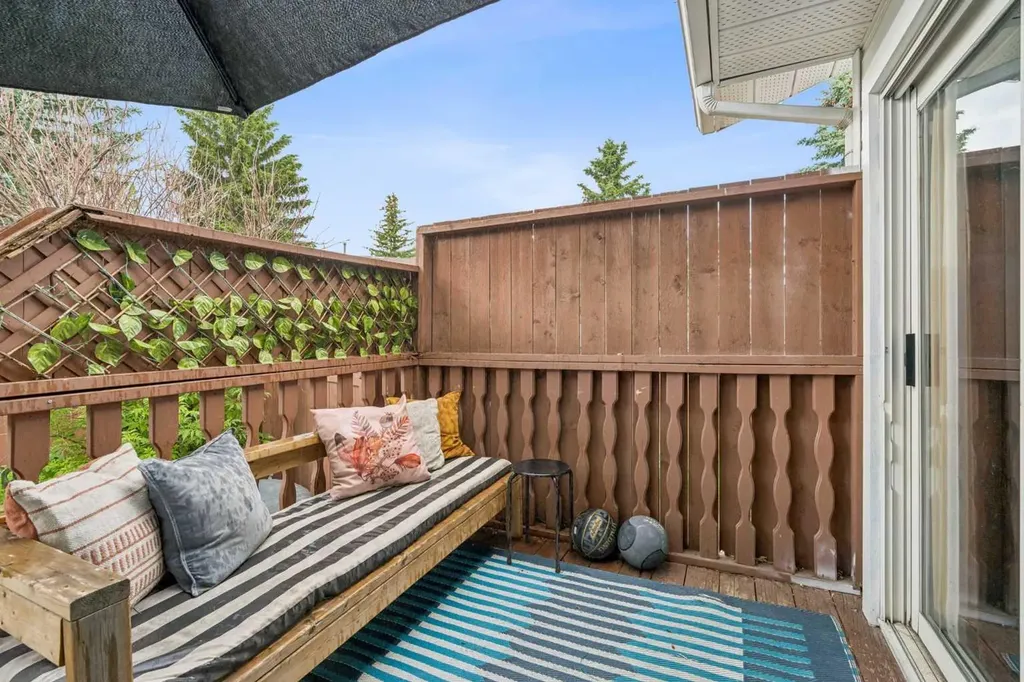 44 Beddington Crescent NE Calgary AB T3K 1N5