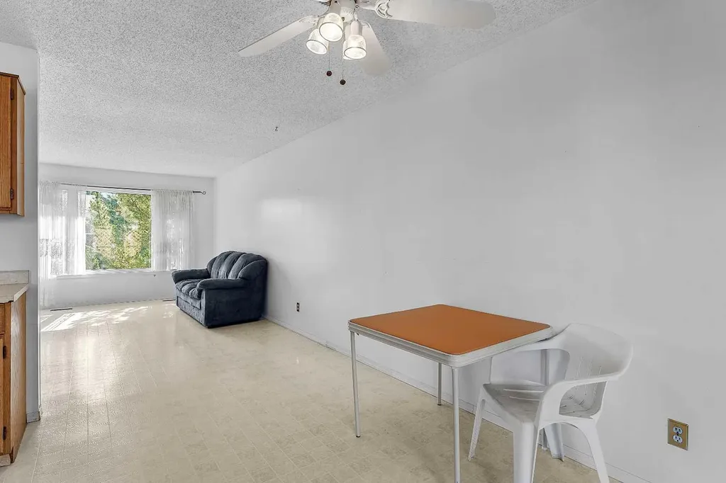 905 6 Street SE High River AB T1V1K3
