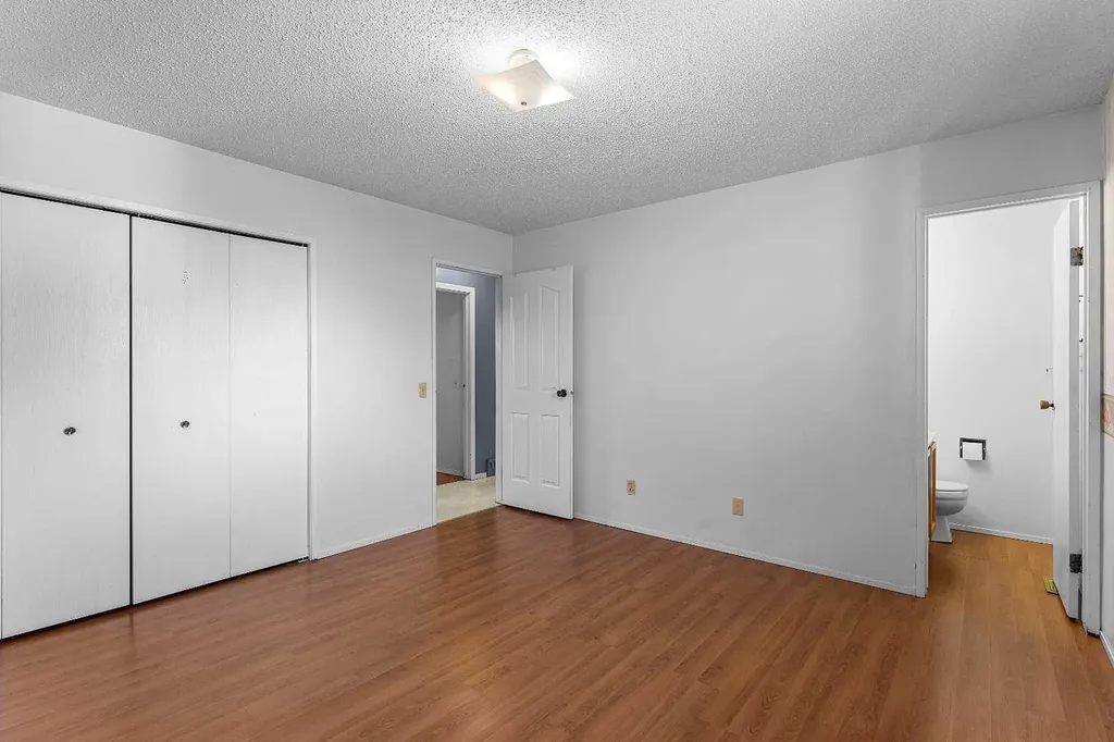 905 6 Street SE High River AB T1V1K3
