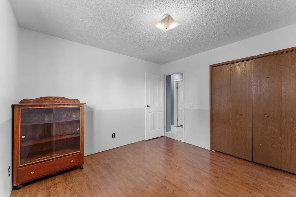 905 6 Street SE High River AB T1V1K3