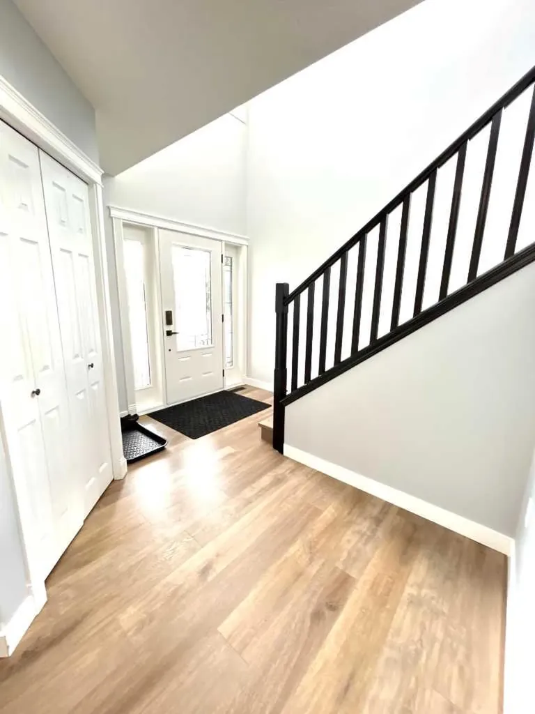 938 Manor Place SE Redcliff AB T0J 2P0
