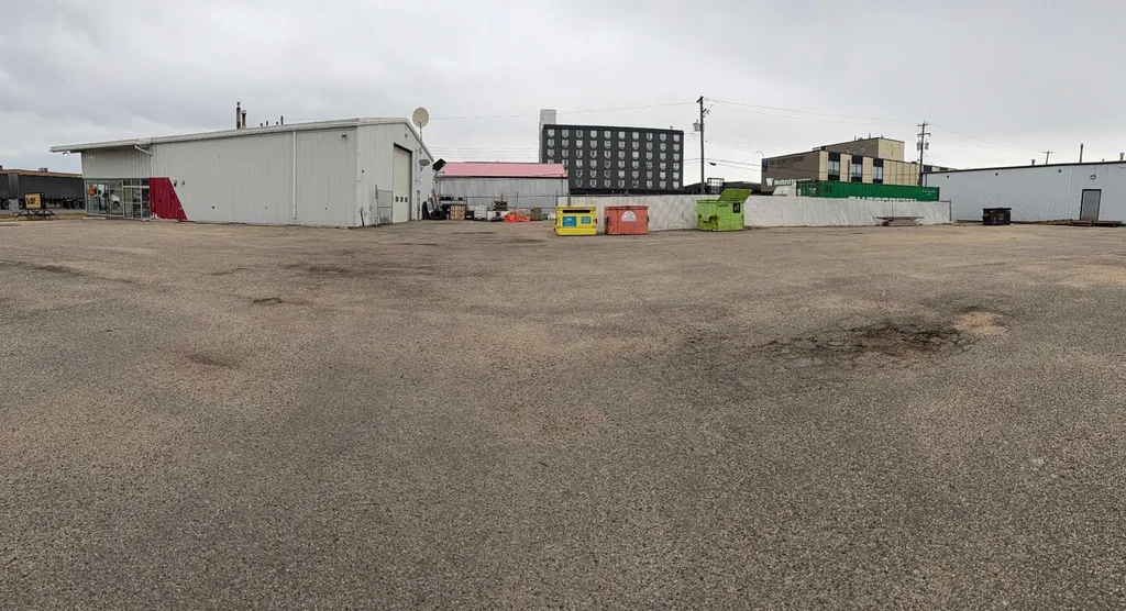 11507 100 Street Grande Prairie AB T8V 2N7
