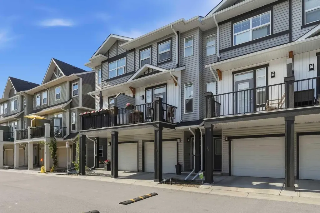 29 Legacy Path SE Calgary AB T2X 4H9