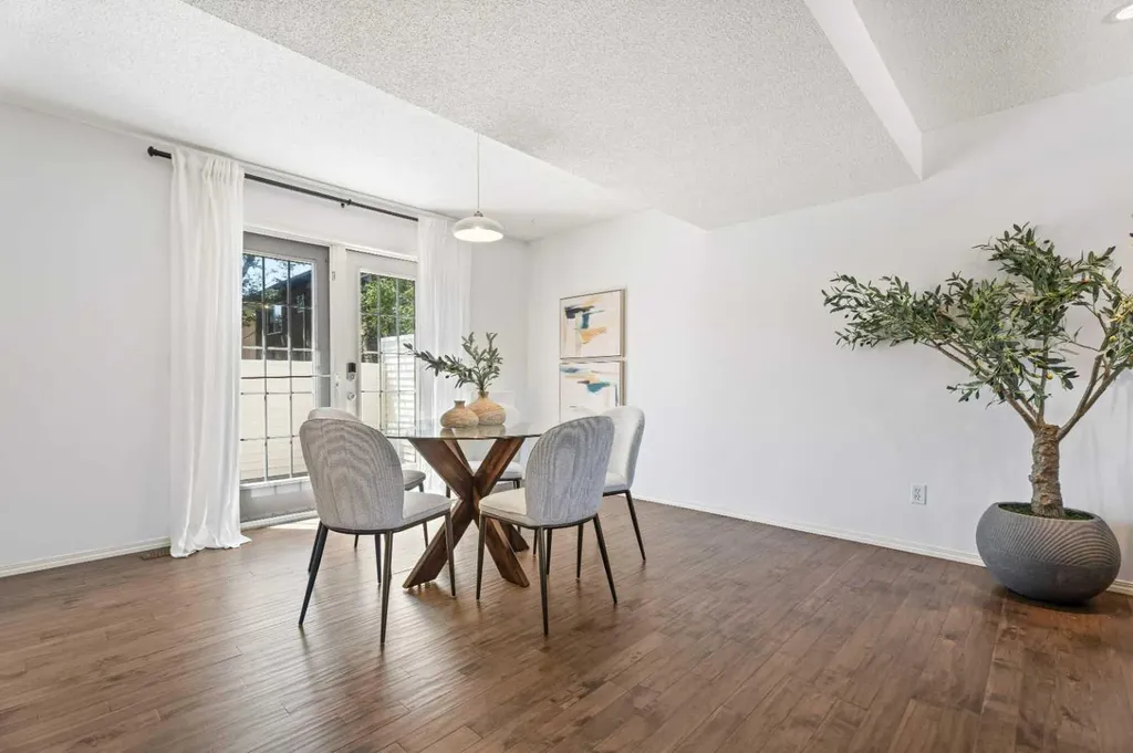 3311 5 Avenue NW Calgary AB T2N 4T5