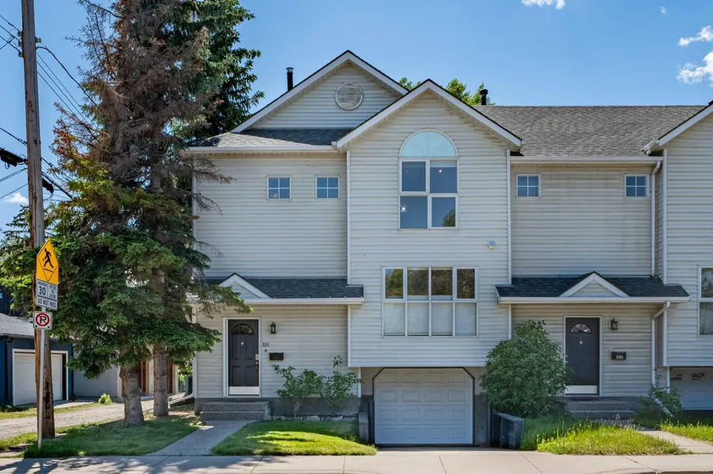 3311 5 Avenue NW Calgary AB T2N 4T5