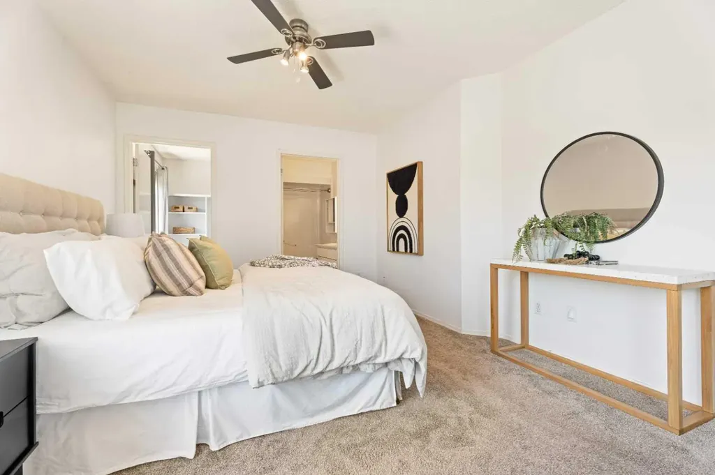 3311 5 Avenue NW Calgary AB T2N 4T5