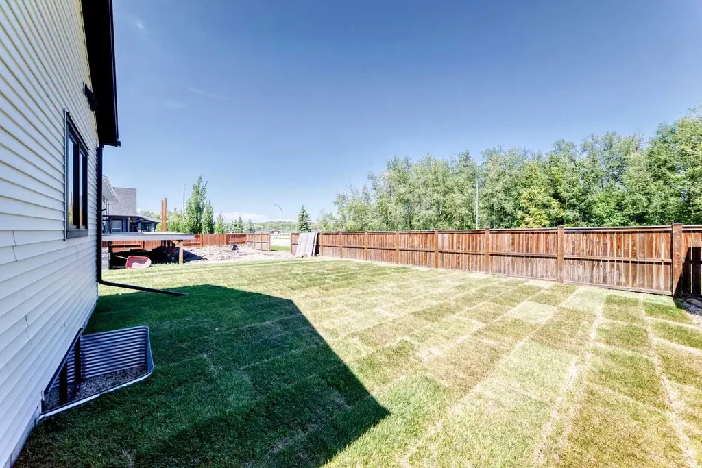 6 Napoleon Meadows Way Innisfail AB T4G 0N6