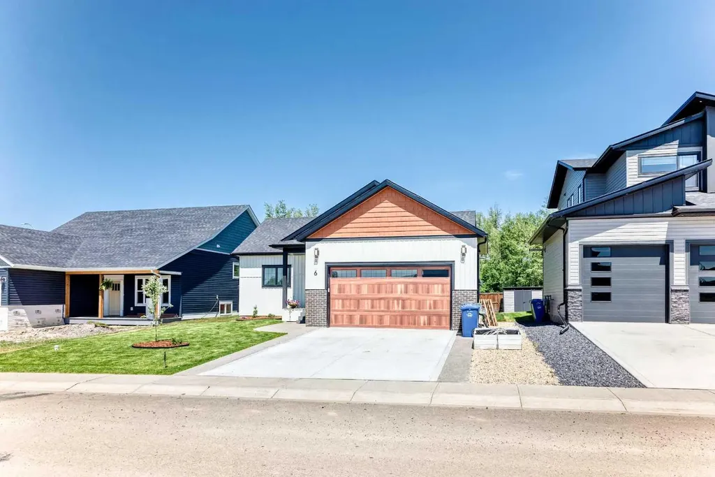 6 Napoleon Meadows Way Innisfail AB T4G 0N6