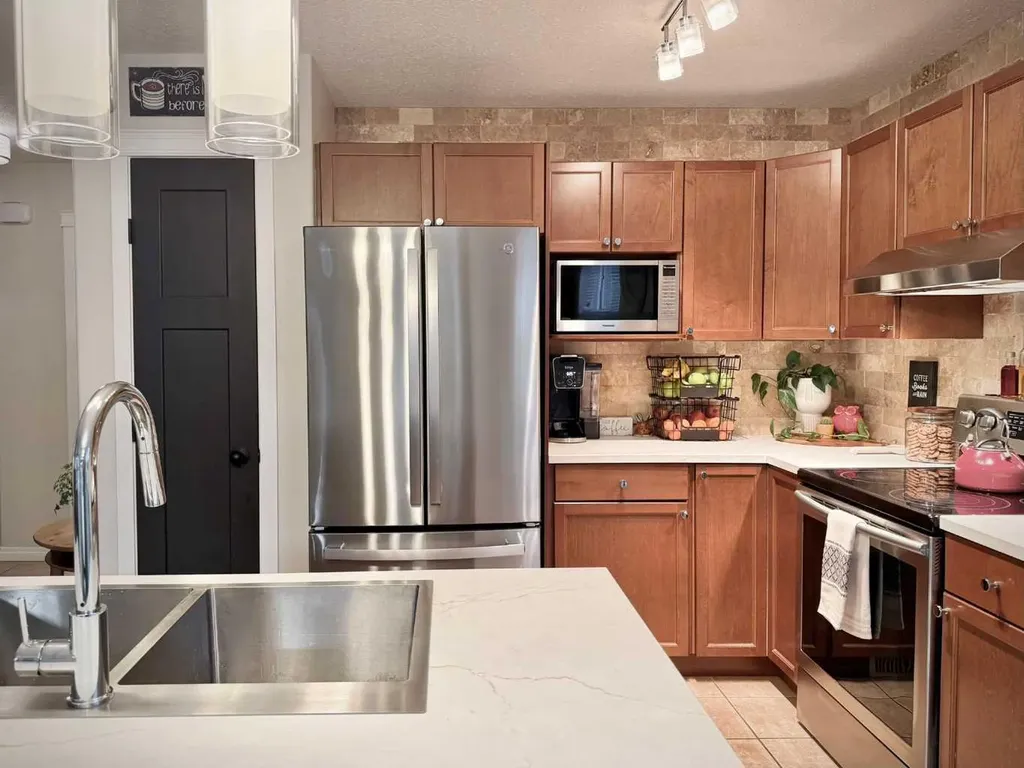 6006 87a Street Grande Prairie AB T8W 2X2