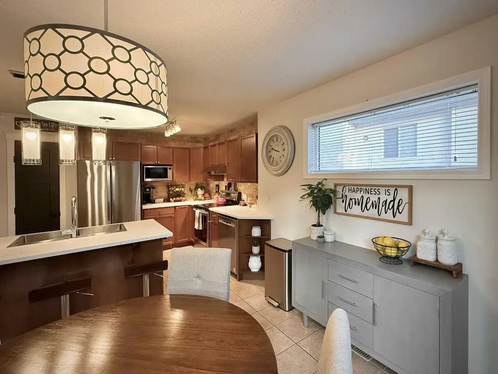 6006 87a Street Grande Prairie AB T8W 2X2