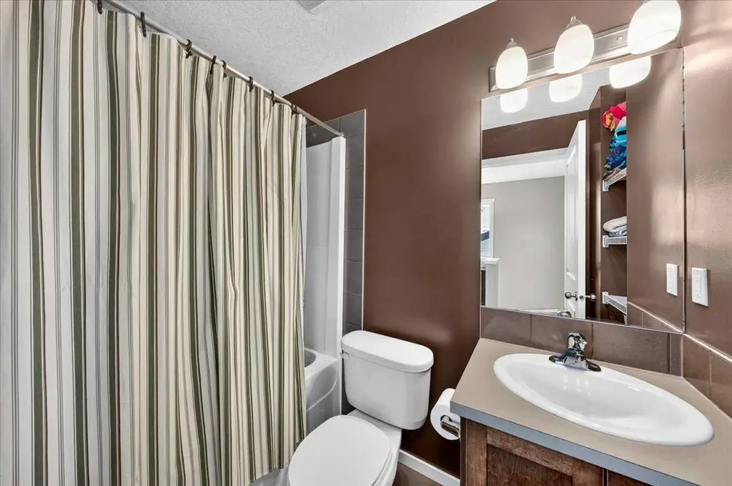 483 Silverado Plains Circle SW Calgary AB T2X 0H3