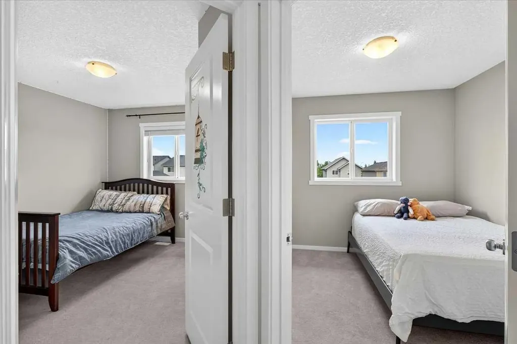 483 Silverado Plains Circle SW Calgary AB T2X 0H3