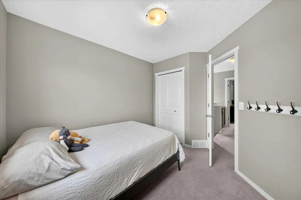 483 Silverado Plains Circle SW Calgary AB T2X 0H3