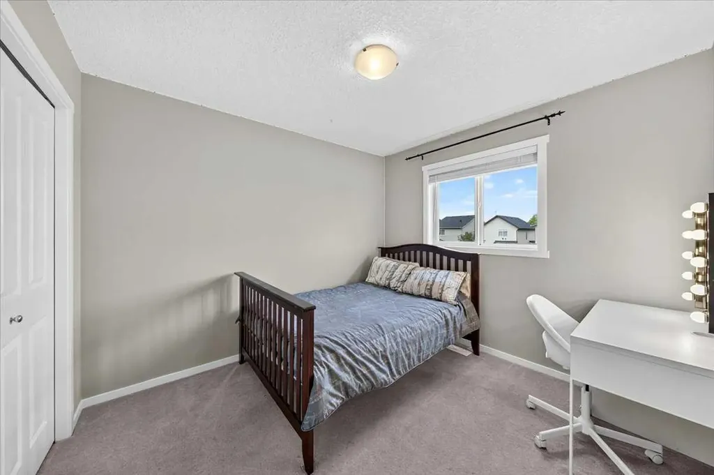 483 Silverado Plains Circle SW Calgary AB T2X 0H3