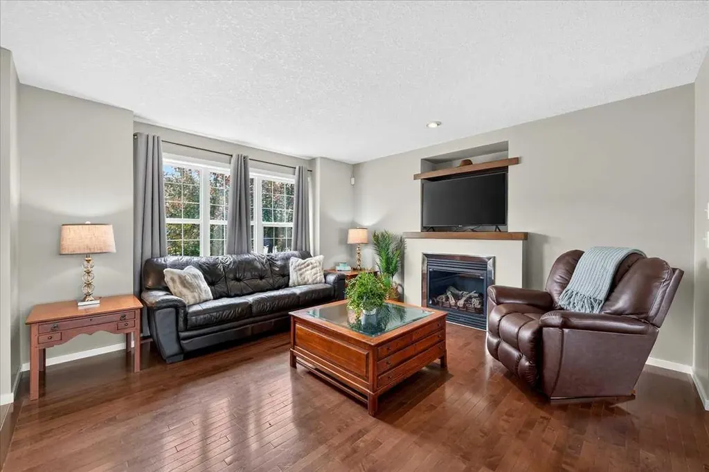 483 Silverado Plains Circle SW Calgary AB T2X 0H3