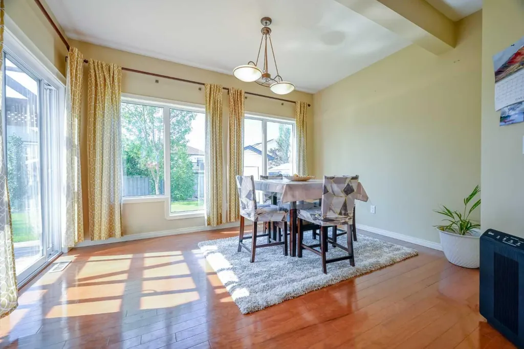 8841 Lakeland Drive Grande Prairie AB T8X 1V8