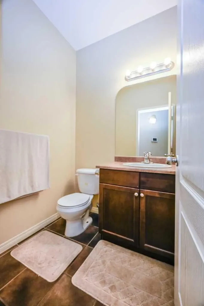 8841 Lakeland Drive Grande Prairie AB T8X 1V8