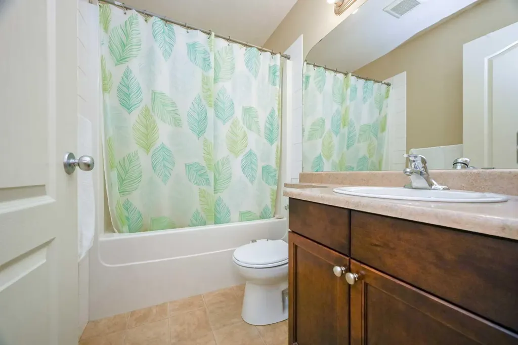 8841 Lakeland Drive Grande Prairie AB T8X 1V8
