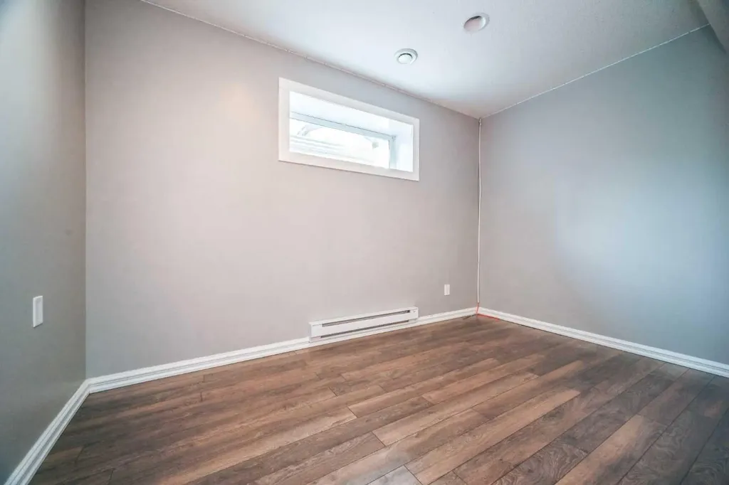 8841 Lakeland Drive Grande Prairie AB T8X 1V8