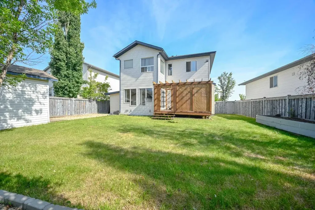 8841 Lakeland Drive Grande Prairie AB T8X 1V8