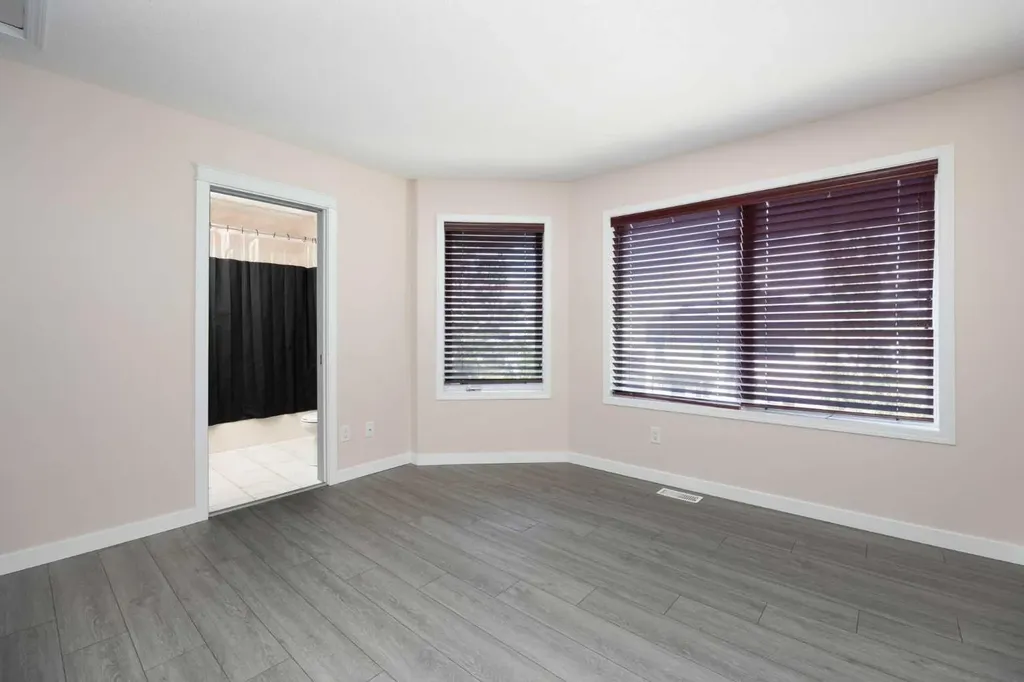 98 Wilson Drive Fort Mcmurray AB T9H 0A1