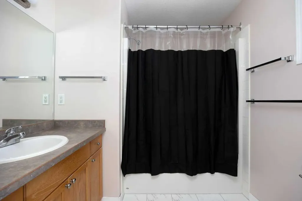 98 Wilson Drive Fort Mcmurray AB T9H 0A1