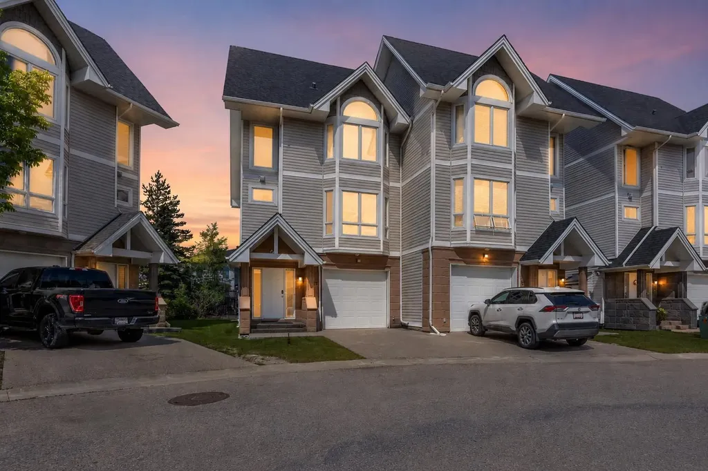 98 Wilson Drive Fort Mcmurray AB T9H 0A1