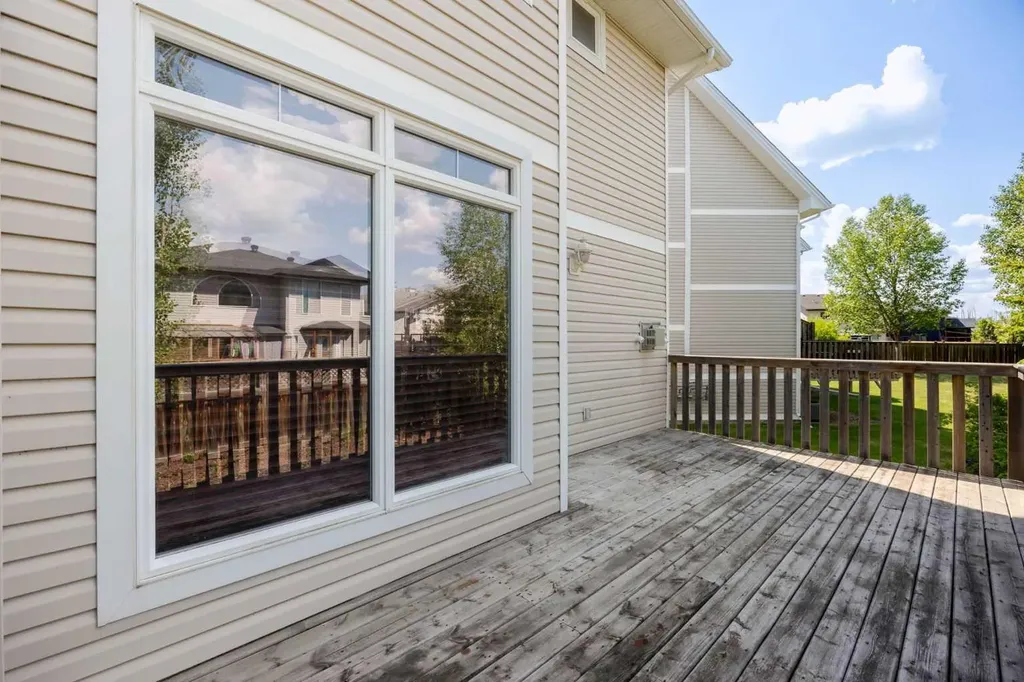 98 Wilson Drive Fort Mcmurray AB T9H 0A1