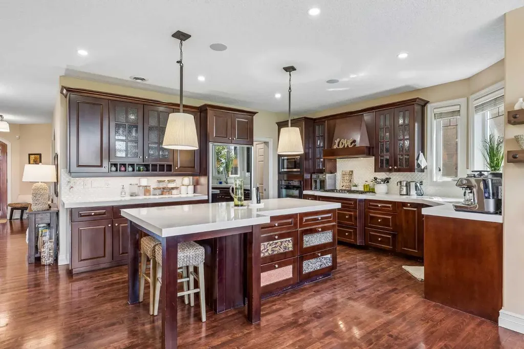 73 Hidden Creek Park NW Calgary AB T3A 6C6