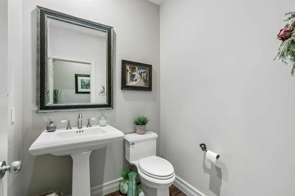 73 Hidden Creek Park NW Calgary AB T3A 6C6