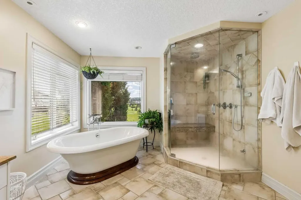 73 Hidden Creek Park NW Calgary AB T3A 6C6