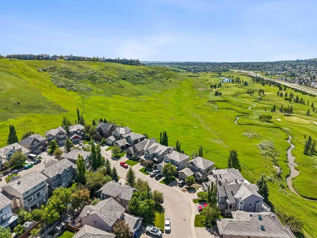 73 Hidden Creek Park NW Calgary AB T3A 6C6