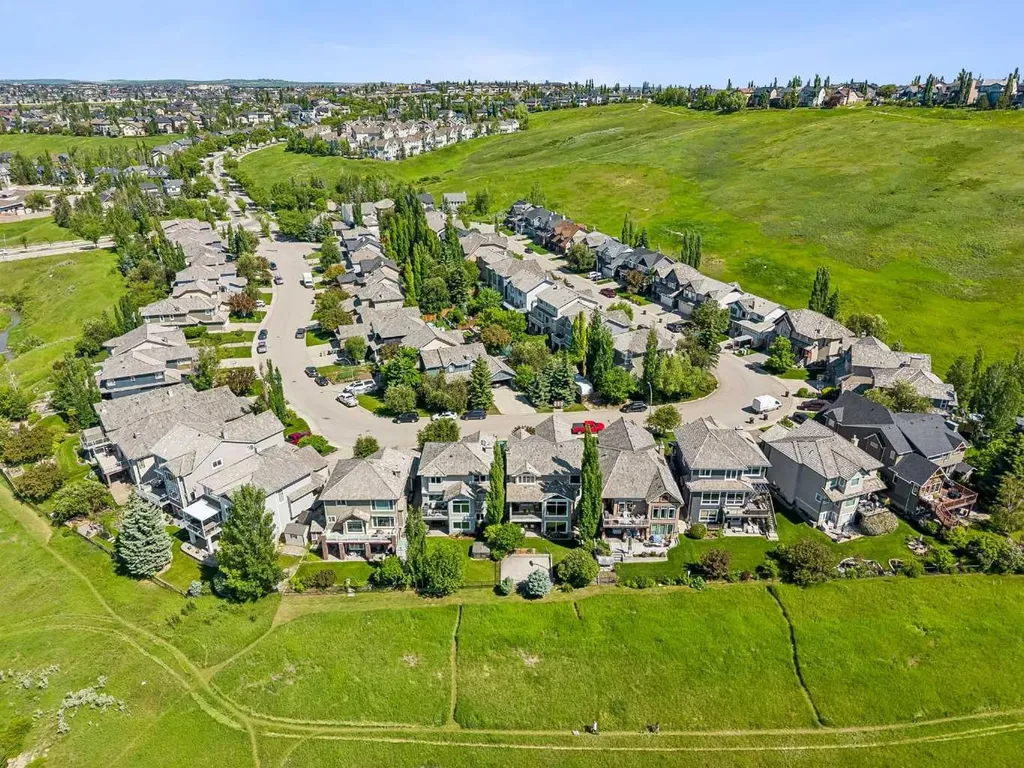 73 Hidden Creek Park NW Calgary AB T3A 6C6