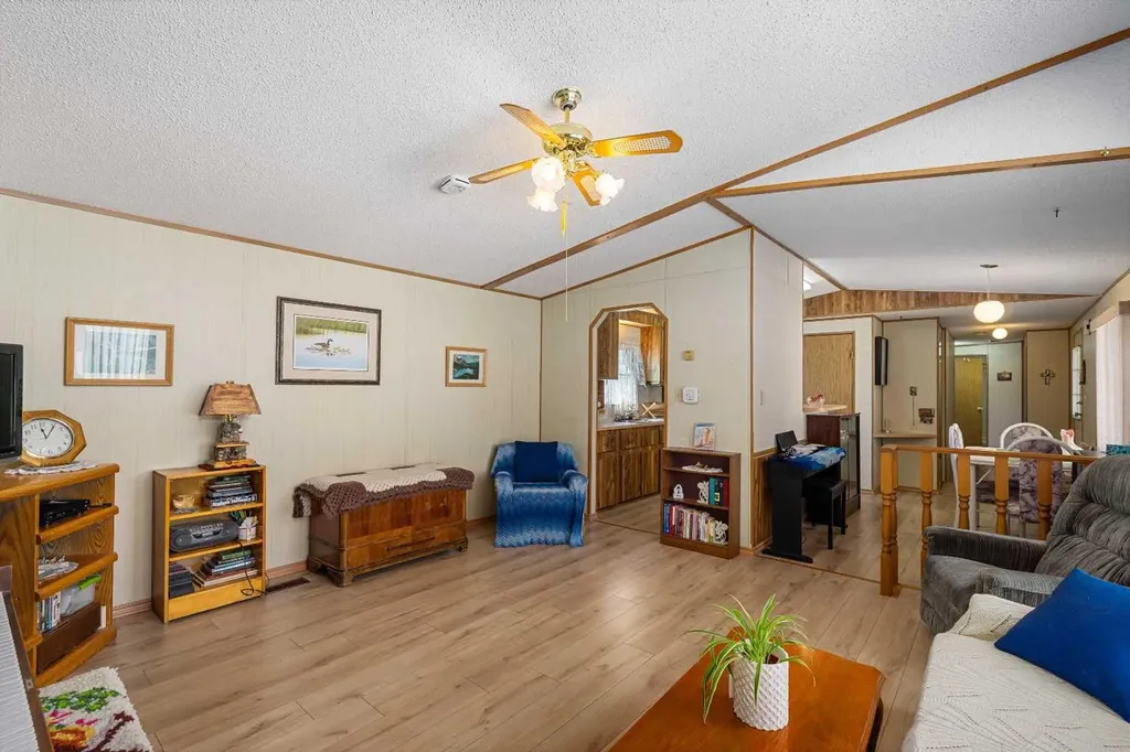 99 Arbour Lake Road NW Calgary AB T3G 4E4