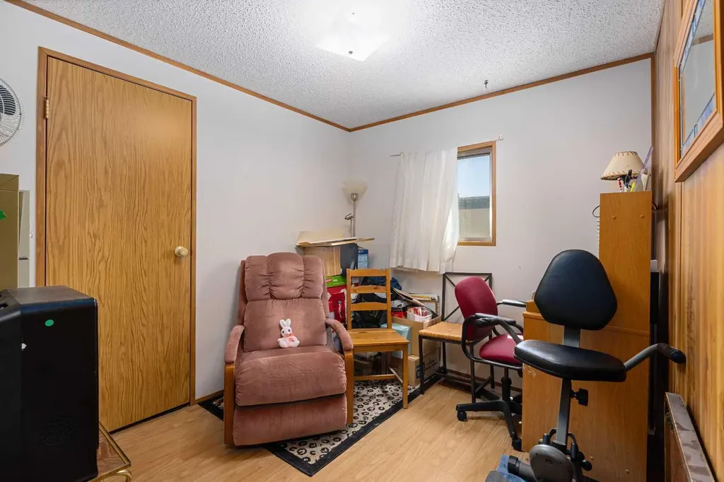 99 Arbour Lake Road NW Calgary AB T3G 4E4