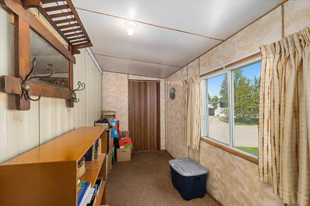 99 Arbour Lake Road NW Calgary AB T3G 4E4