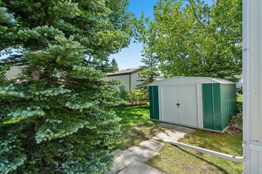 99 Arbour Lake Road NW Calgary AB T3G 4E4