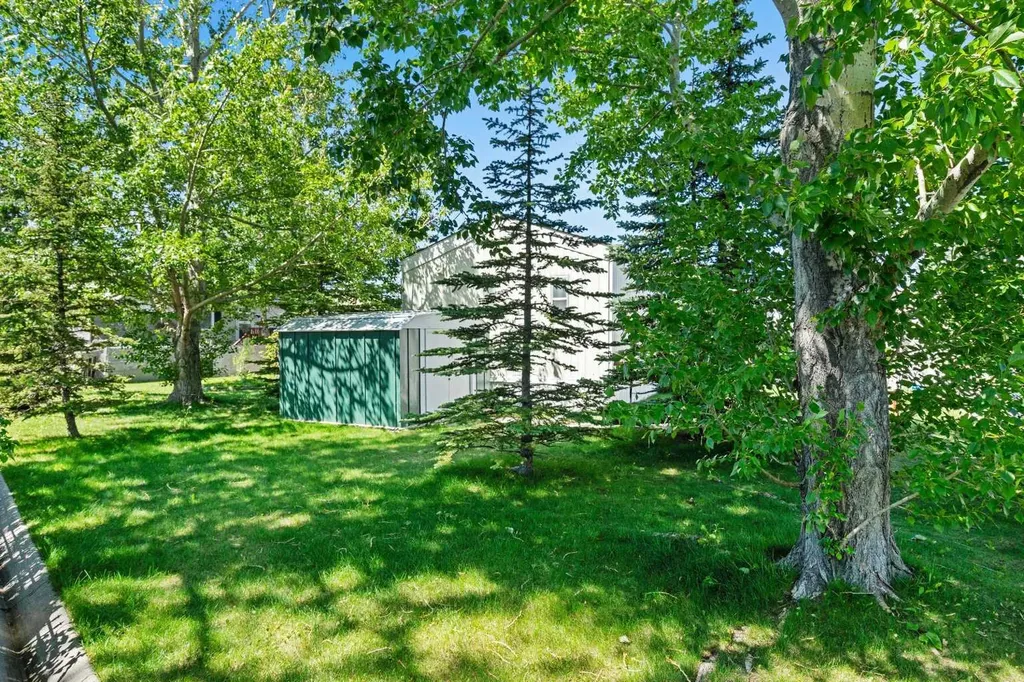 99 Arbour Lake Road NW Calgary AB T3G 4E4