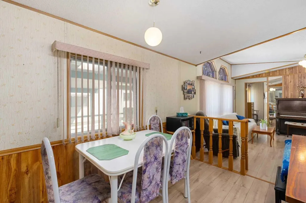 99 Arbour Lake Road NW Calgary AB T3G 4E4
