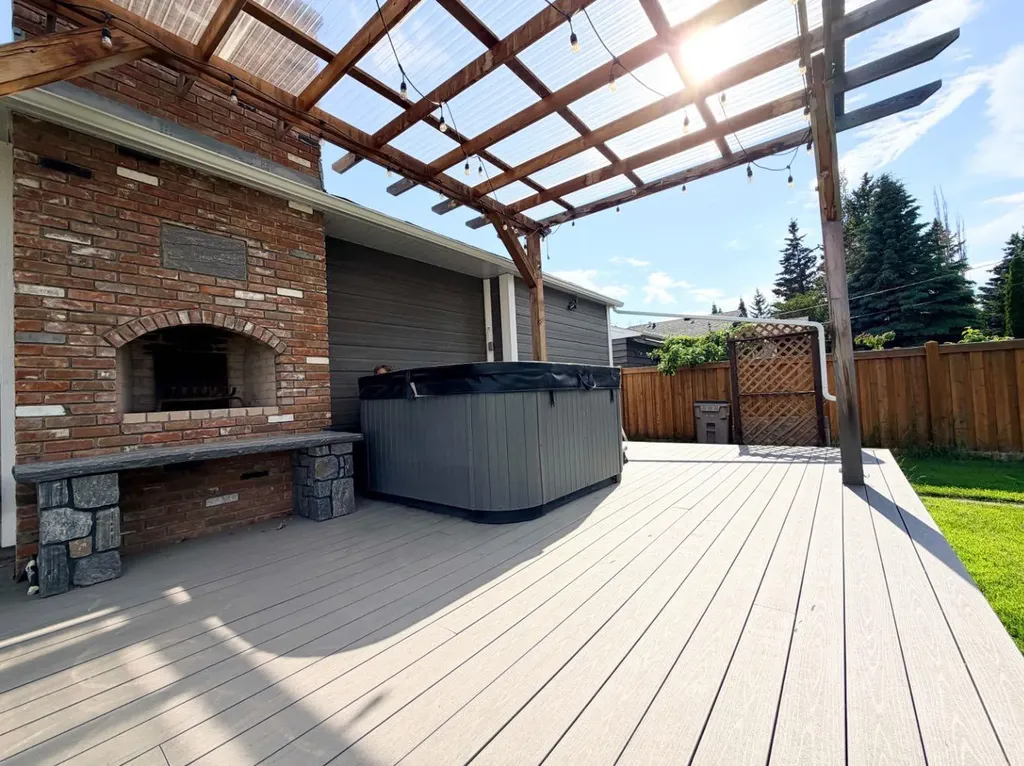 10104 89 Avenue Grande Prairie AB T8V 0E4