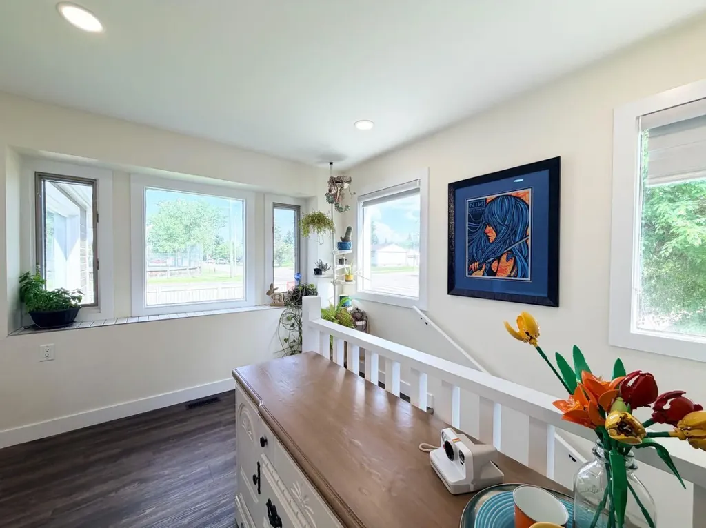 10104 89 Avenue Grande Prairie AB T8V 0E4